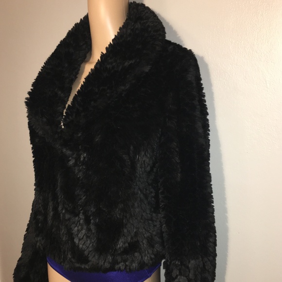 CASLON Short Jacket - Black - Picture 4 of 8